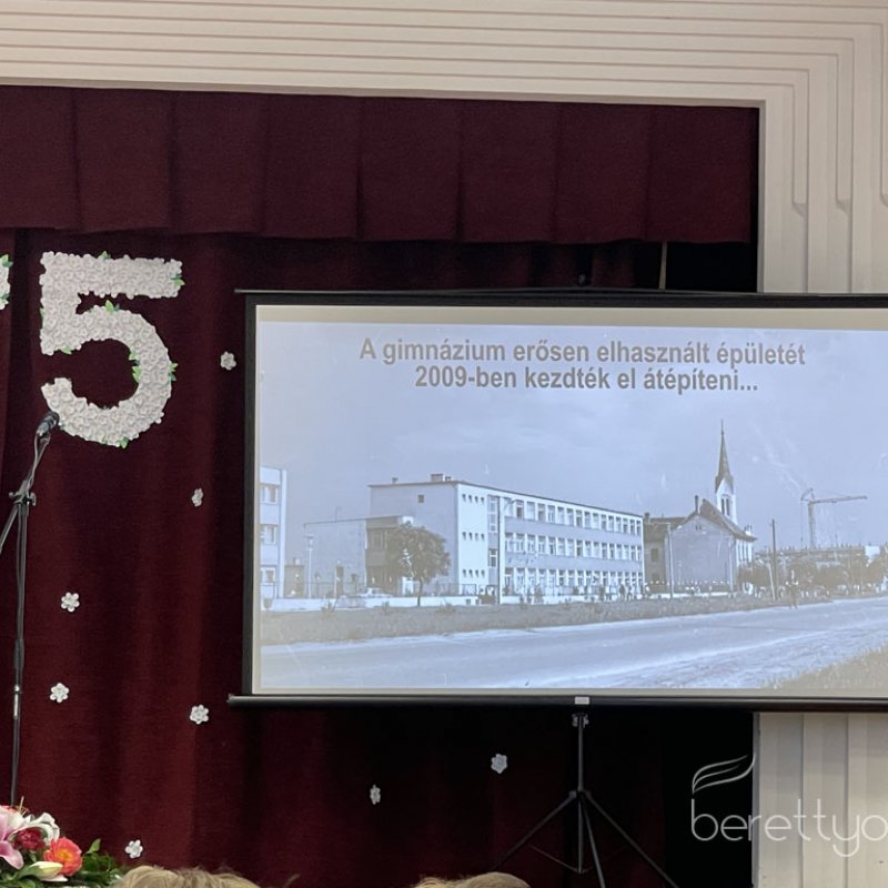 75 éves az Arany János Gimnázium 51